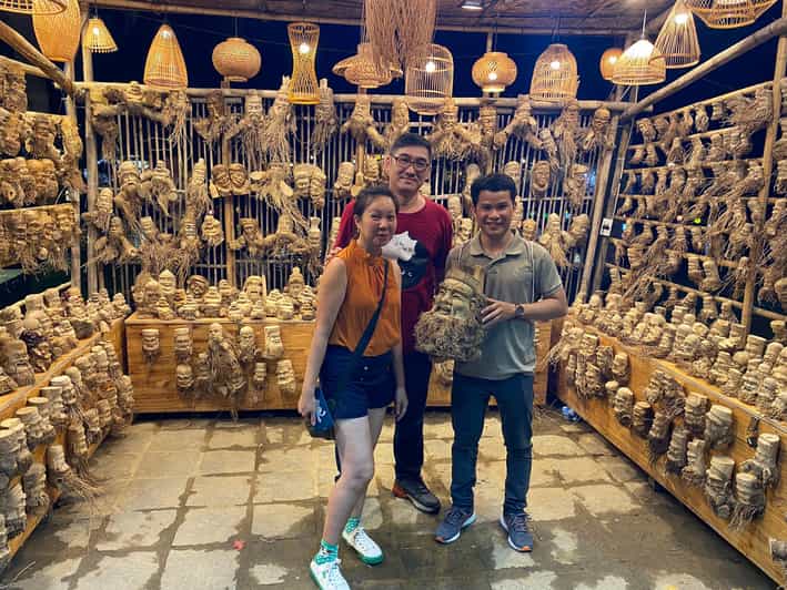 Hoian Old Town - Immersive Free Walking Tour - Japanese Covered Bridge, the postcard landmark with a deeper meaning