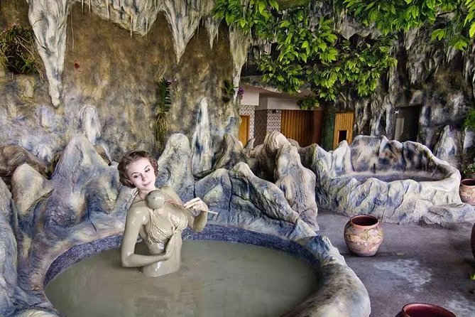 Hot Mineral Mud Bath in Da Nang - The mineral mud bath: what 100% mud therapy feels like