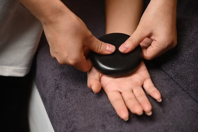Hot Stone Massage For Full Body Blood Circulation At Da Nang - Arriving at Oani Spa in Da Nang, and What Happens First