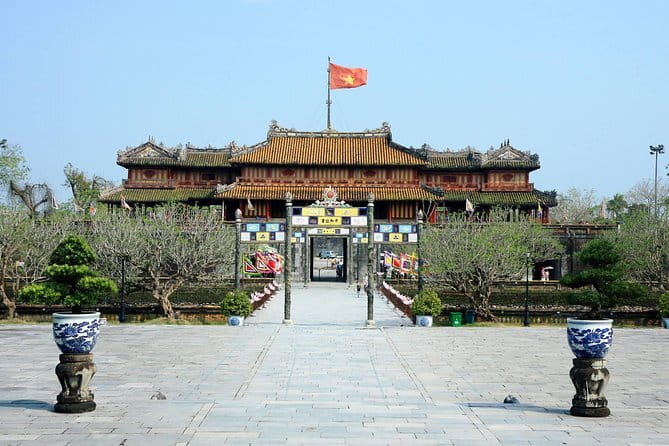 Hue City 1 Day Tour (from Da Nang) - Thien Mu Pagoda, the oldest monument with poetic views