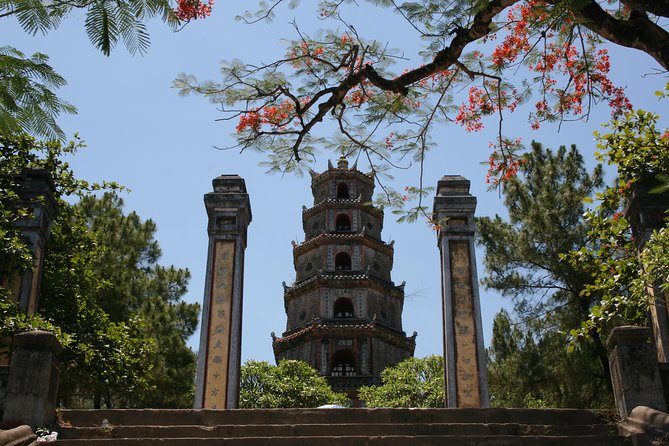 Hue City and The Citadel via Hai Van Pass Daily Small Group Tour - Comfort, guide style, and what you actually get for $43