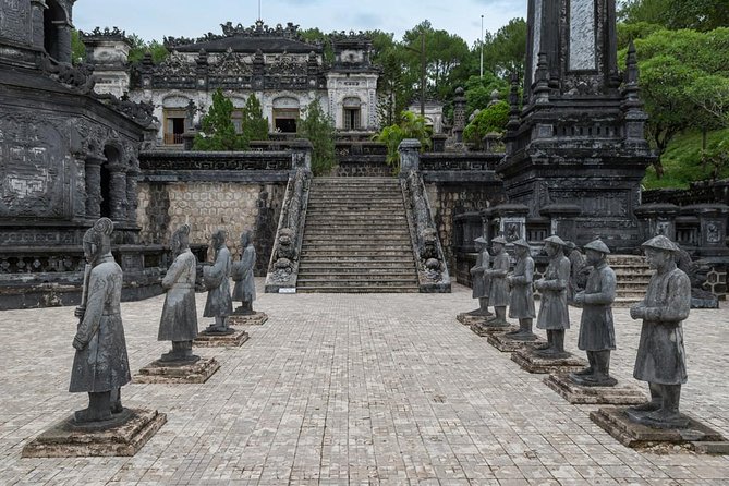 Hue City and The Citadel via Hai Van Pass Daily Small Group Tour - Hai Van Pass and Lang Co Bay: the drive is half the point