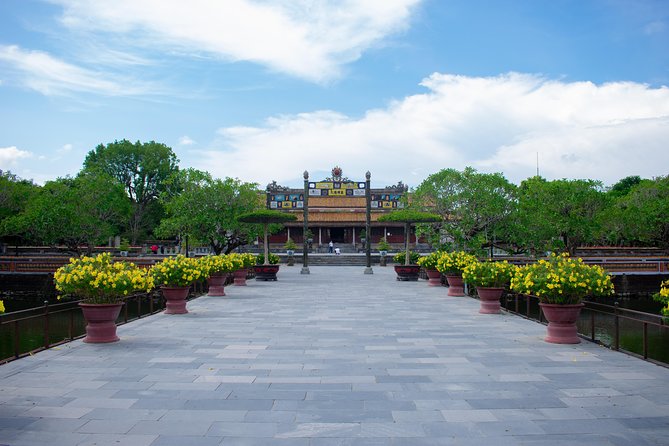 Hue city from Da Nang Private tour - Vietnam Tradition Lunch: included, filling, and actually part of the plan