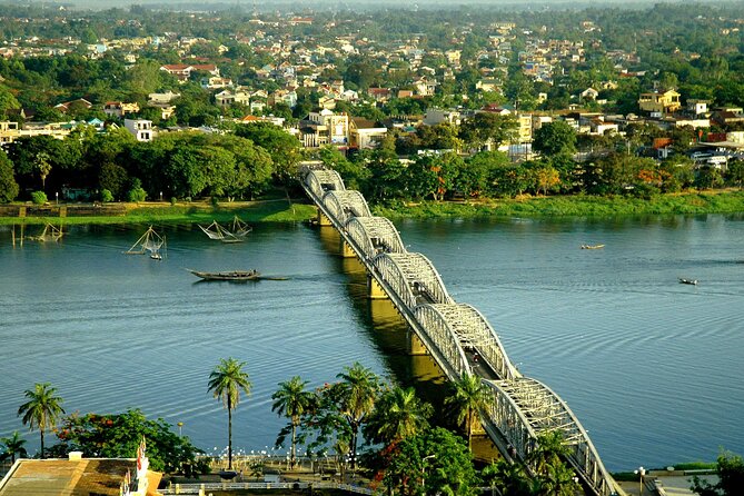 Hue city tour 1 day from Da Nang / Hoi An - Guide Style and Group Size: Smooth Timing, Real Stories