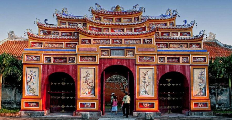 Hue City Tour with Dragon Boat from Hue or Danang or Hoi An - Hai Van Pass: why this stop matters before you even reach Hue