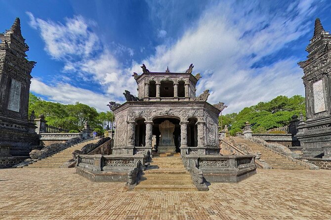 Hue Day Tour, Imperial Citadel, Khai Dinh Tomb & Thien Mu Pagoda - Lang Co Beach: a quick break with a big view