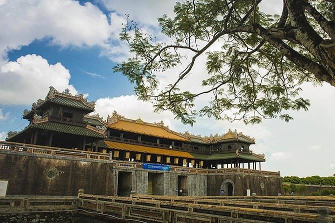 Hue Imperial City Daily Ingroup Tour via Hai Van Pass - Hue in One Day, With the Most Scenic Route First