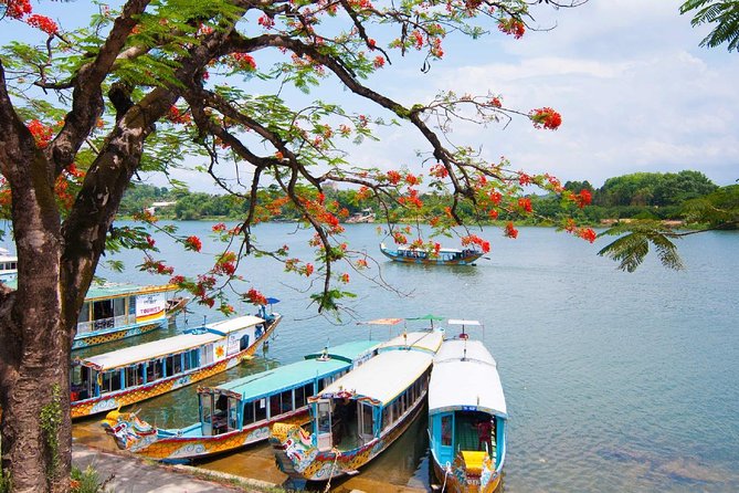 Hue Imperial City & Hai Van Pass Small Group Tour from Da Nang – Full Day - Hue Imperial City (UNESCO Citadel): what to focus on in your guided 3 hours