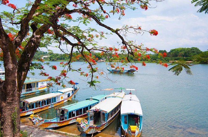 Hue Imperial City & Hai Van Pass Small Group Tour from Da Nang – Full Day - Should you book the Hue Imperial City and Hai Van Pass tour?