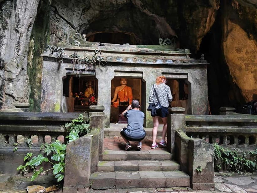 Hue: Private Car to Hoi An via Fabulous Stops - How the day runs: pickup, pace, and your guide’s role