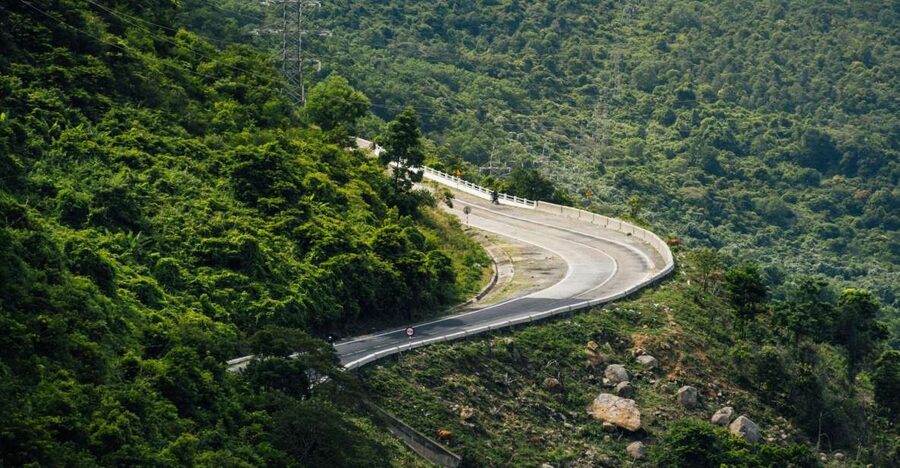 Hue to Hoi An by bus: Hai Van Pass, Lang Co, Marble mountain - Lang Co beach: the reset you will feel later