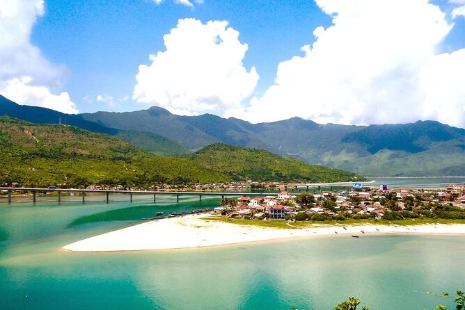 Hue to Hoi An by Private Car with Sightseeing Stops - Timing, distance, and what the day feels like