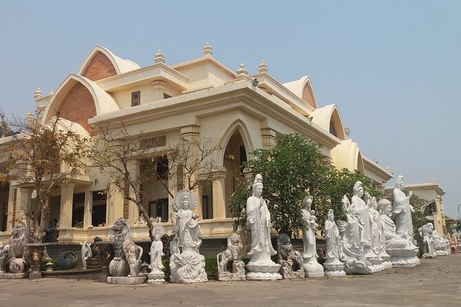 Hue to Hoi An by Private Car with Sightseeing Stops - Door-to-door comfort and drivers who actually help