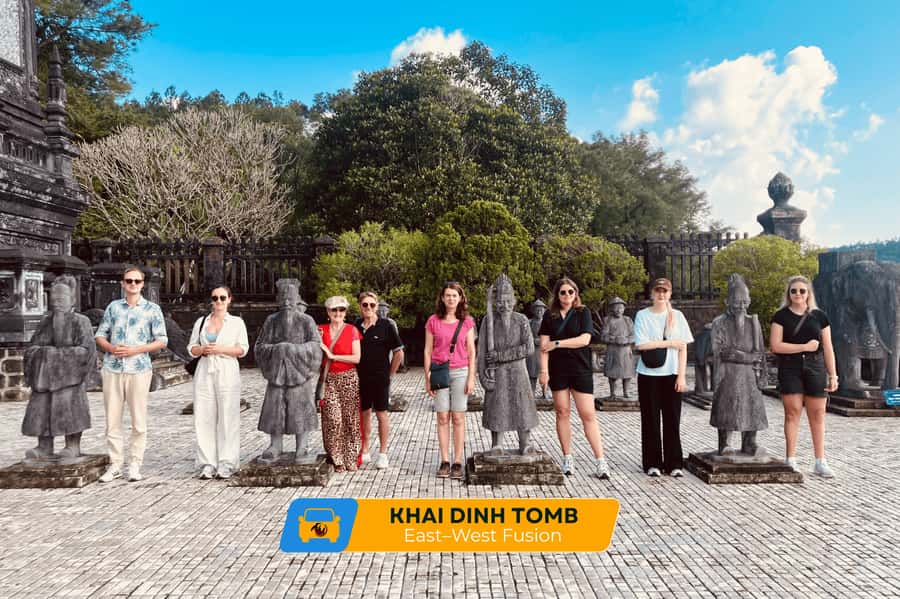 Imperial City, Hue: Day Tour from Hoi An and Da Nang - Hue lunch with local specialties, plus what to bring to eat better