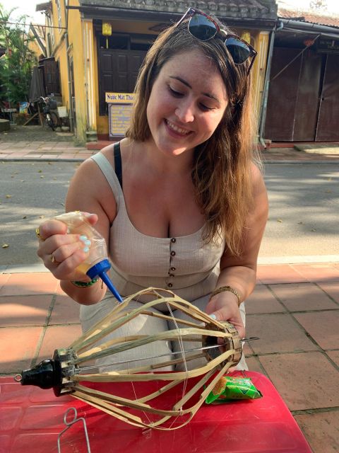 Lantern Making Class With Lynn - Choosing Your Lantern Shape and Silk Fabrics