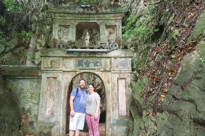 MARBLE MOUNTAIN-AM PHU Cave & HOI AN -Colourful Lantern Boat Ride - Hoi An Ancient Town: Japanese Bridge, assembly halls, and old houses