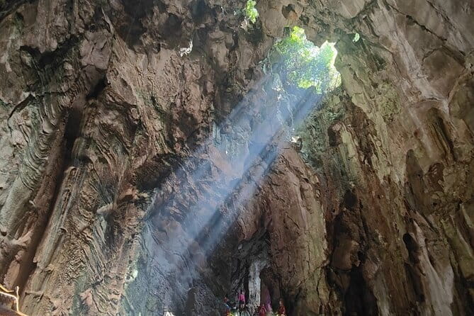 Marble Mountains, Hoi An City Lantern Boat Ride Tour from Da Nang - Marble Mountains: caves, pagodas, and the one-way lift