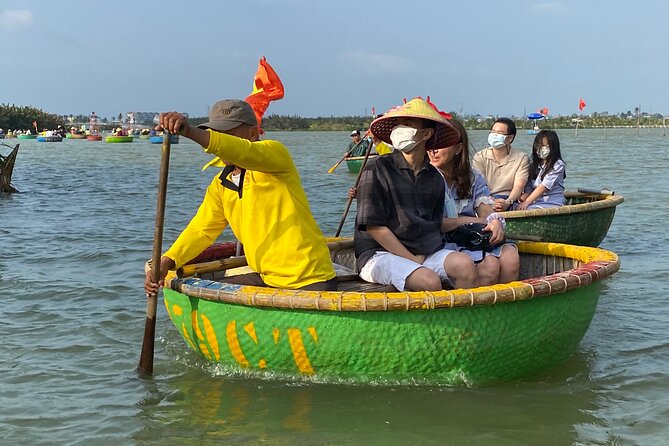 Market Tour , Basket Boat and Cooking Class Hoi An - War-time stories in a fishing village setting