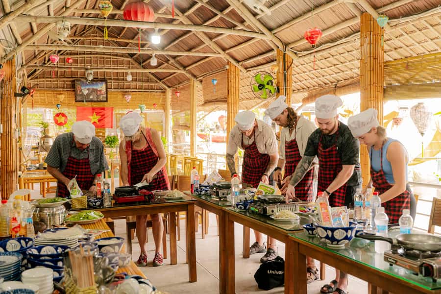 Market Tour - Cooking Class - Coconut Boat Riding - Coconut Bamboo Basket Boat: Spinning, Palms, and River-Quiet Views