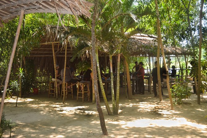 My Grandma's Home Cooking Class in Hoi An - Where you eat: Grandma’s garden lunch (and why it feels different)