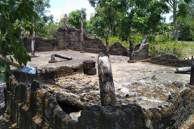 MY LAI MASSACRE Tour from Hotel in Da Nang City or Hoi An City ( Private Tour ) - My Lai Massacre Museum: why the first stop sets the tone