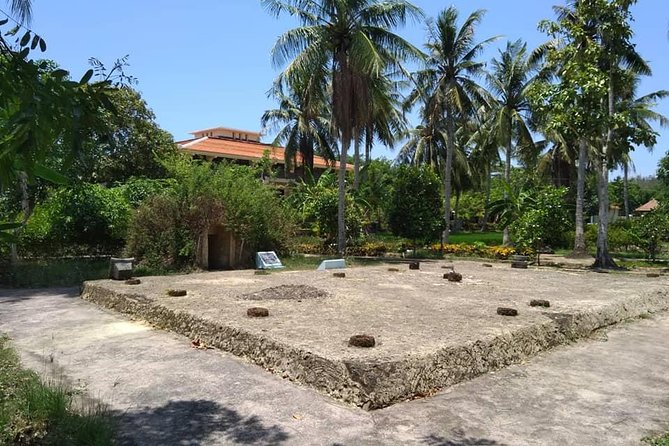 MY LAI MASSACRE Tour from Hotel in Da Nang City or Hoi An City ( Private Tour ) - What’s included (and what it means for your budget)