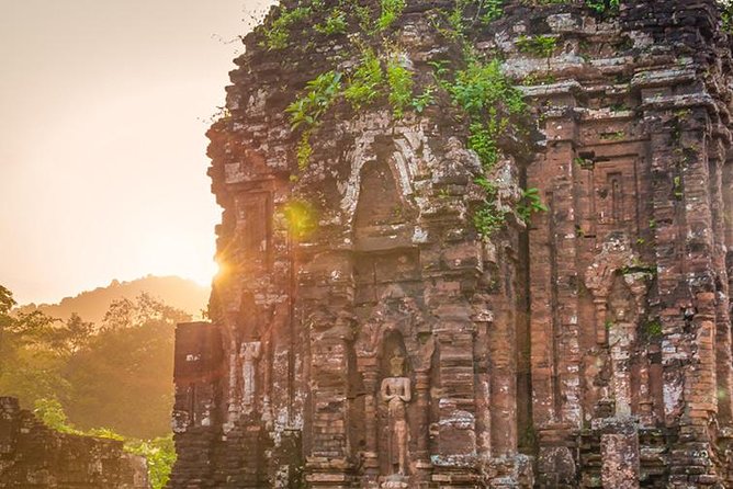 My Son Sanctuary Luxury Trip from Hoi An - Walking My Son with an English-speaking guide (and timing your photos)