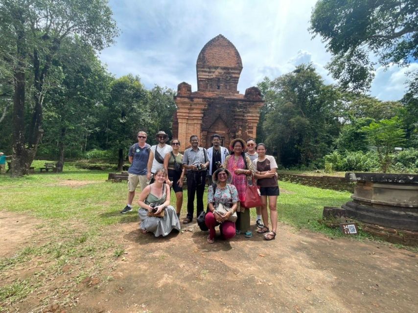 My Son Sanctuary & River Boat Tour From Hoi An or Da Nang - The included Banh Mi or Quang Noodles meal