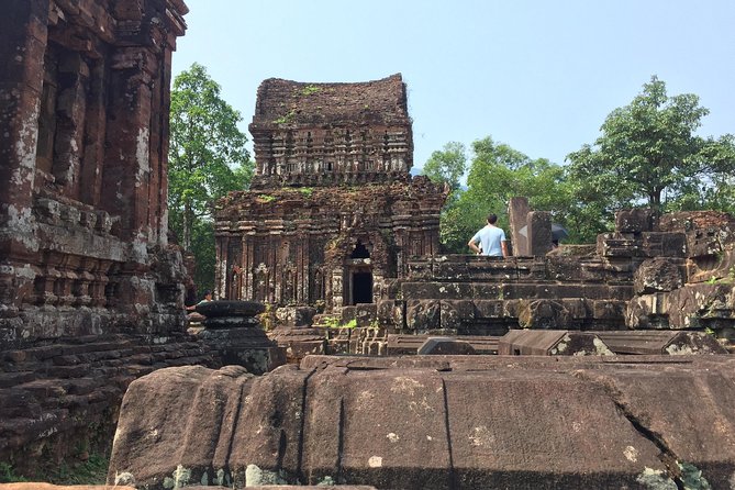 My Son Sanctuary - small group tour and Thu Bon river cruising - Lunch and pre-boat downtime at a local house (including vegetarian)