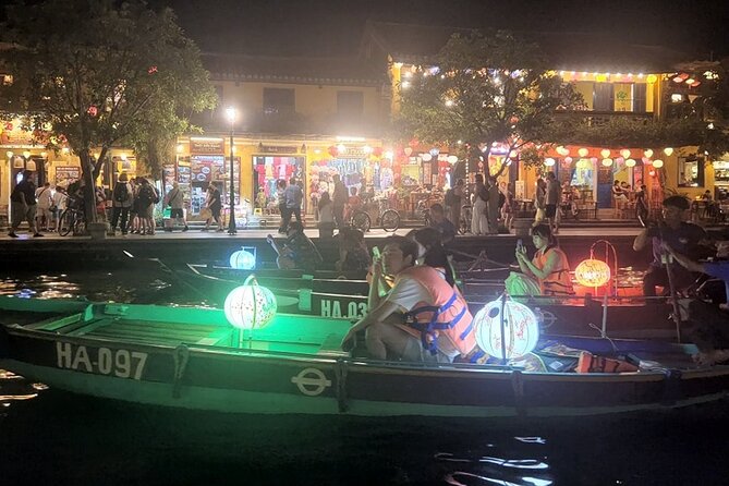 Night Boat Ride in Hoi An- Colourful Lanterns-Pick up at 16:30p.m - How to Time Your Evening for Comfort (and Better Photos)