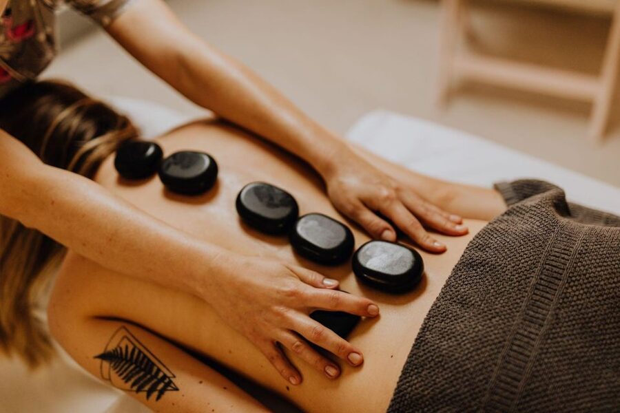 Nón Spa - Massage, Nail, Hair Washing, Facial and Skin care - Entering Nón Spa on An Thuong 3 Street, what to expect