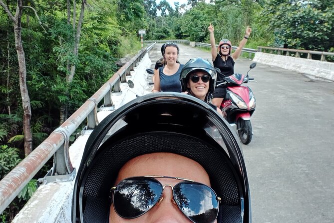 Over Hai Van Pass Loop Tour from Hoi An - My Khe Beach and Lap An Lagoon: two quick nature hits