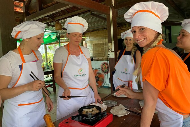 Private Biking, Farming, & Cooking Class in Hoi An - Stop 2: Tra Que Vegetable Village, where the cooking actually makes sense