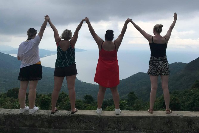 Private Car from Hue To Hoi an with English Speaking Driver - Lang Co Beach for Photos, Then Seafood Lunch