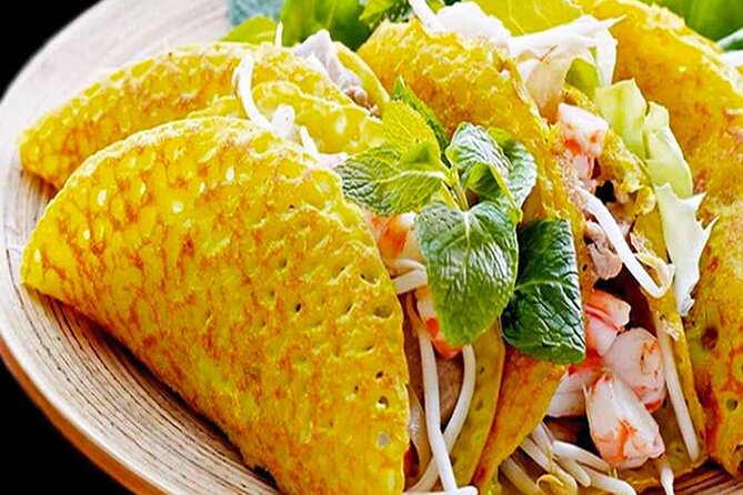 Private Danang Hidden Food Walking Tours by Original Tastes - Getting oriented: meeting at APEC Park and ending at Chùa Pháp Lâm