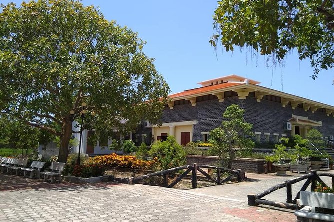 Private Day Trip To Visit MY LAI MASSACRE from Hoi an or Da Nang City - Stop 1 at Son My Memorial: the 1-hour walk-and-talk