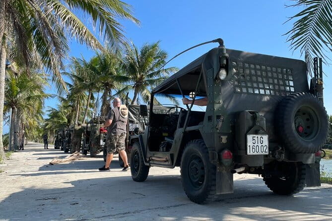 Private Half Day Jeep Tour in Son Tra Peninsula - The 4-Hour Route From Le Duc Tho to Linh Ung Pagoda