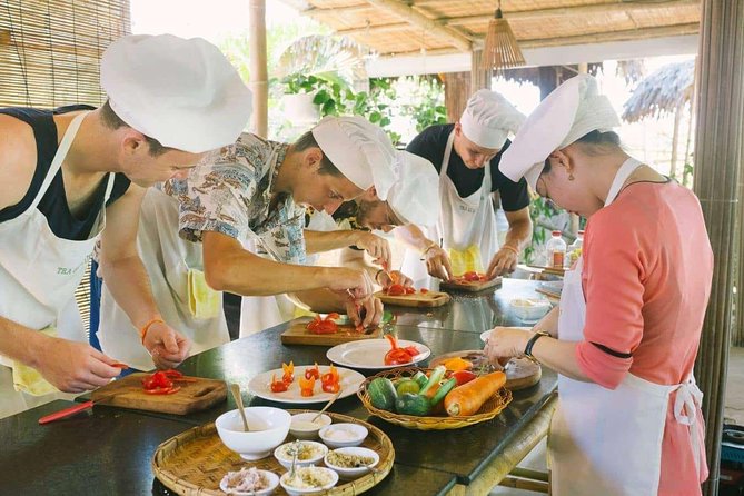 Private HoiAn Ancient Town Night Market Street food tour by Night - The food list: what you should expect to taste