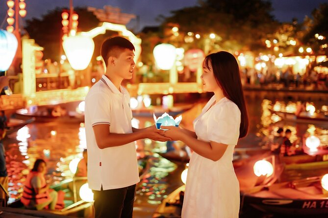 Private Night Photography Tour in Hoi An - What to bring for night photos in Hoi An