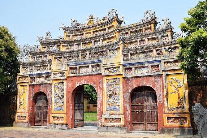 Private Shore Excursion to HUE IMPERIAL CITY from Chanmay/Tiensa Port - Stop 1: Hue Imperial City Citadel, 3 Hours and a Ticket Included