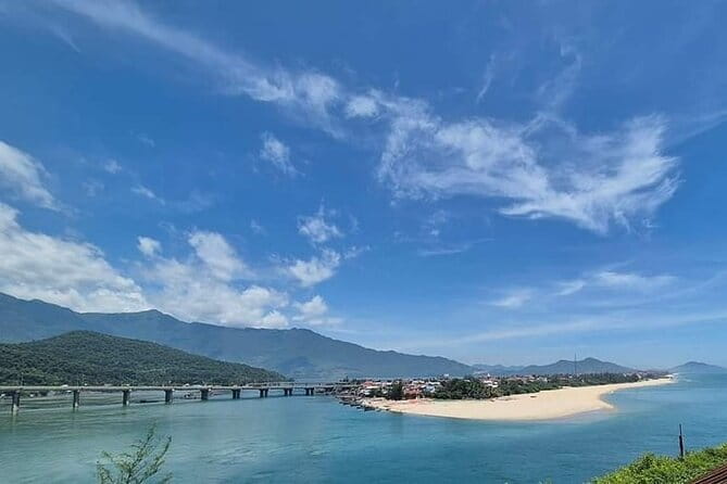 Private Tour in Hai Van Pass via US Army Jeep in Danang - Stop 3, Lap An Lagoon: quick cloud-and-water photo time
