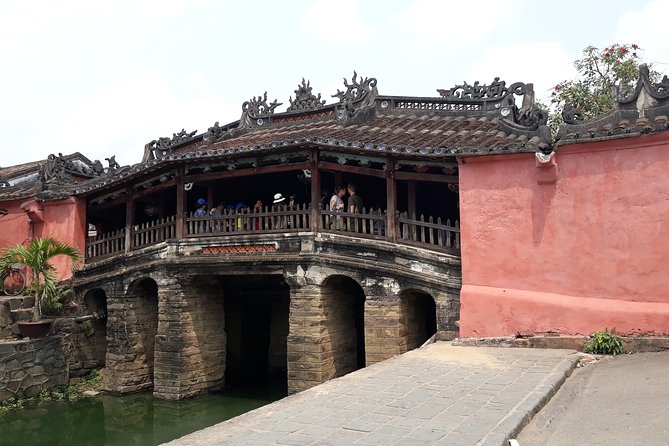 PRIVATE TOUR Marble Mountains-Hoi An Old town-Night Market-Boat - The stop you might not love: carving and silk workshop visits