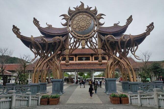 Private Tour to Golden Bridge Ba Na Hills in Da Nang Vietnam - Golden Bridge at the Top, Plus the Cable Car Build-Up
