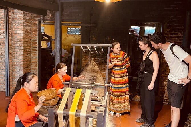 Private Traditional Silk Process in Hoi An Silk Village - Why Hoi An Silk Village is more than a quick showroom