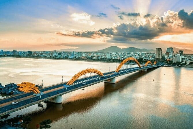 PRIVATE TRANSFER Da Nang Airport to/from Da Nang & Hoi An hotels - Price and value: what $8 per person buys you