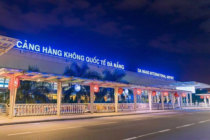 PRIVATE TRANSFER Da Nang Airport to/from Da Nang & Hoi An hotels - What you get during the ride: air conditioning, water, and Wi-Fi options