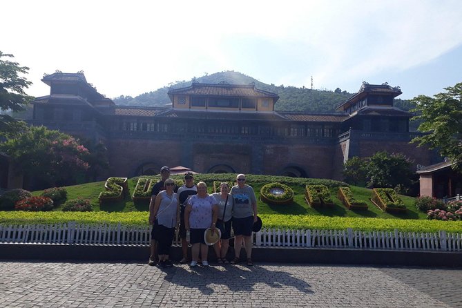 Private Transfer Da nang or Hoi An To Hue Via Ba Na Hill Golden Bridge - Lang Co Beach: when lunch turns into a highlight