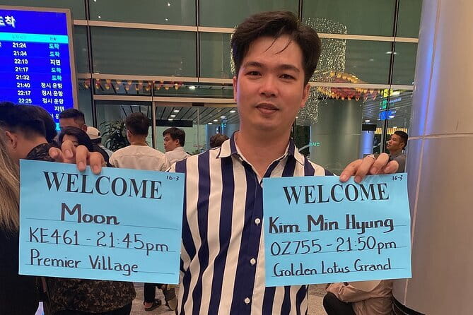 Private transfer service from Danang airport to Hotel - Getting Picked Up at Da Nang Airport, Exit Gate to Car