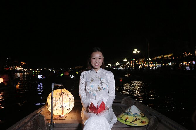 Professional Photography Tour Optional Ao Dai Dress in Hoi An - Meeting point at Cantonese Assembly Hall and what your walk covers