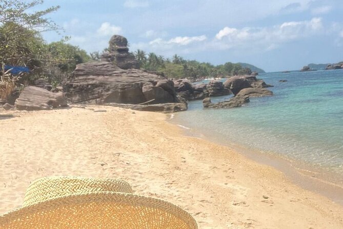 Real snorkel trip by speedboat with small group on Cham island - Who Should Book This Cham Island Speedboat Snorkel Tour?